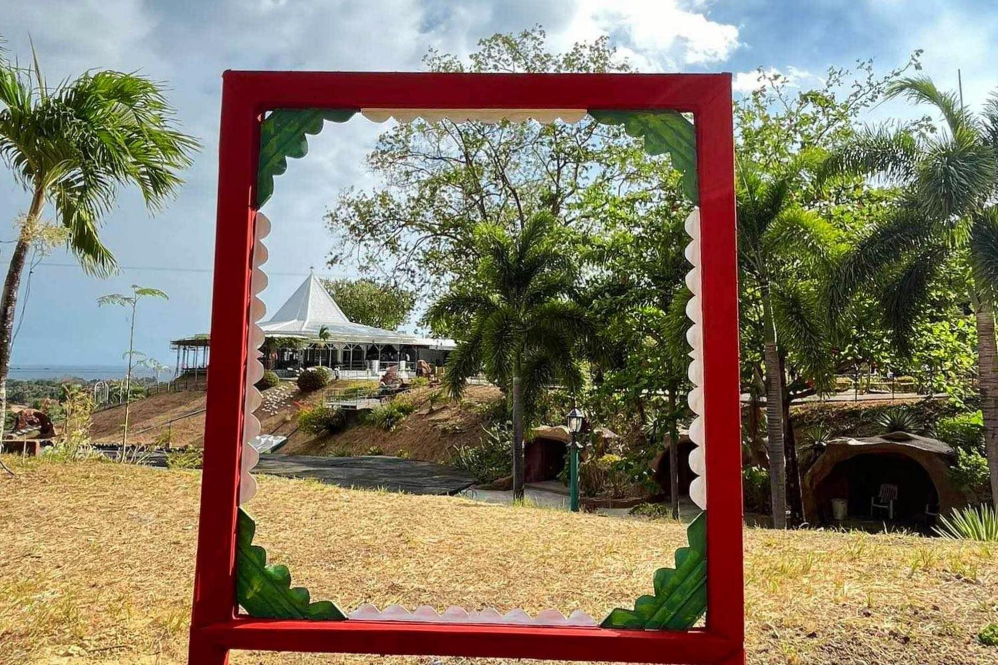 Garin Farm Pilgrimage Resort Powered By Cocotel San Joaquin 外观 照片