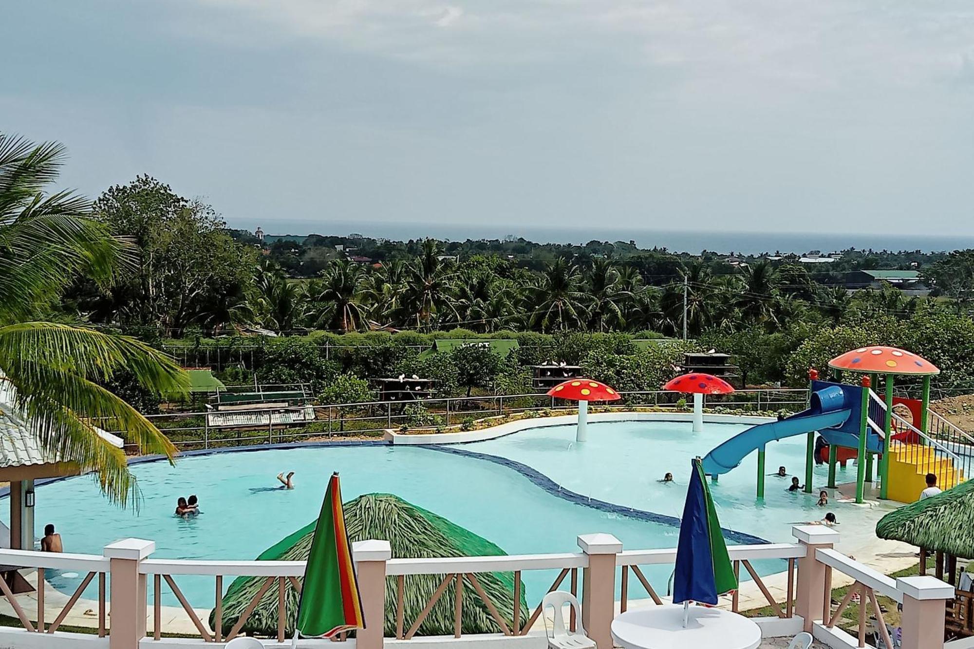 Garin Farm Pilgrimage Resort Powered By Cocotel San Joaquin 外观 照片